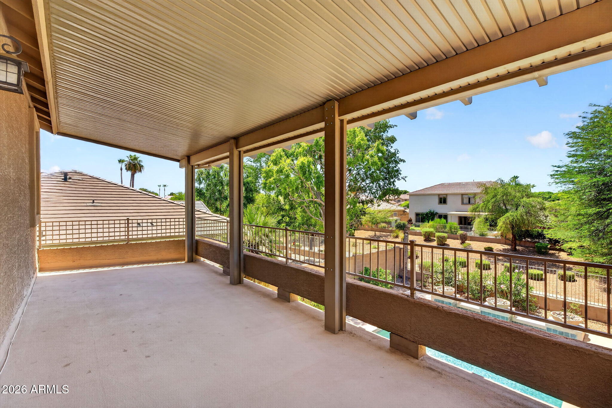 857 E CARLA VISTA Drive