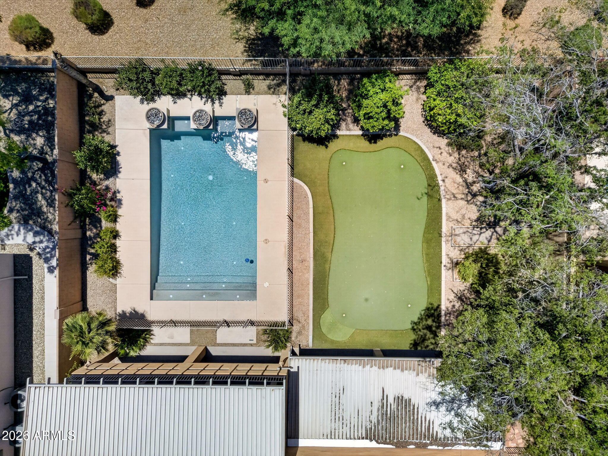 857 E CARLA VISTA Drive