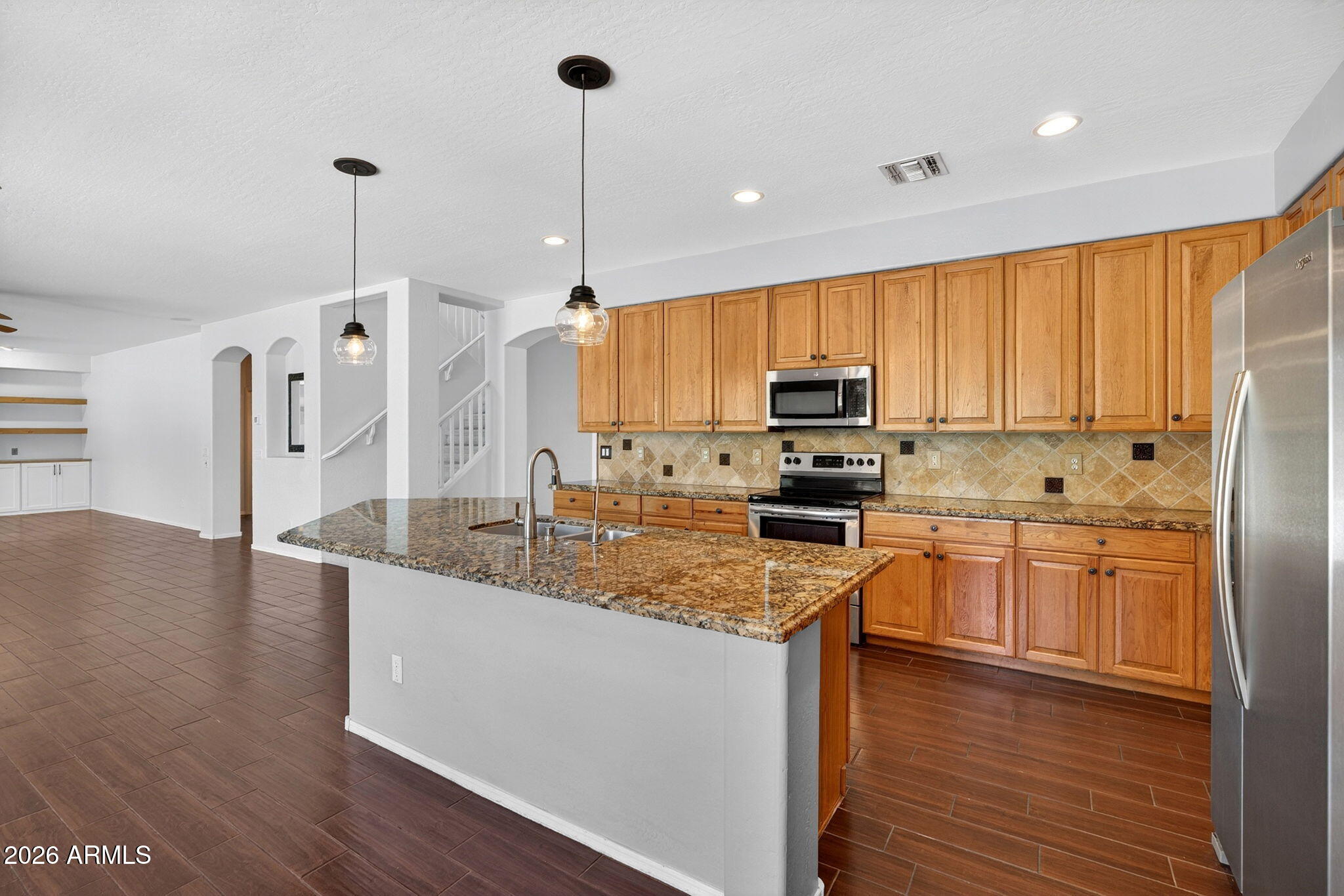 857 E CARLA VISTA Drive