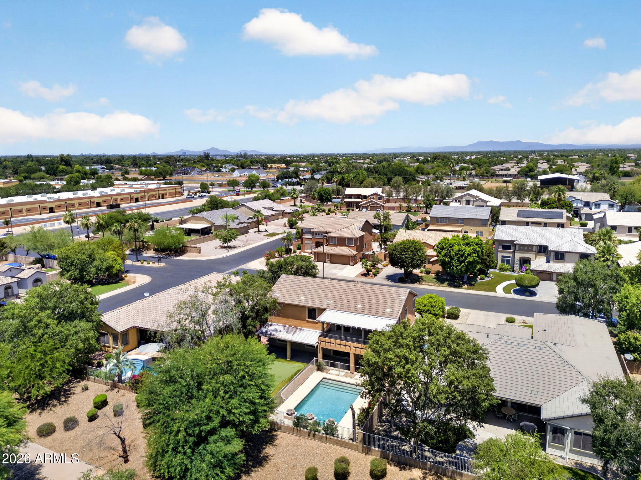 857 E CARLA VISTA Drive