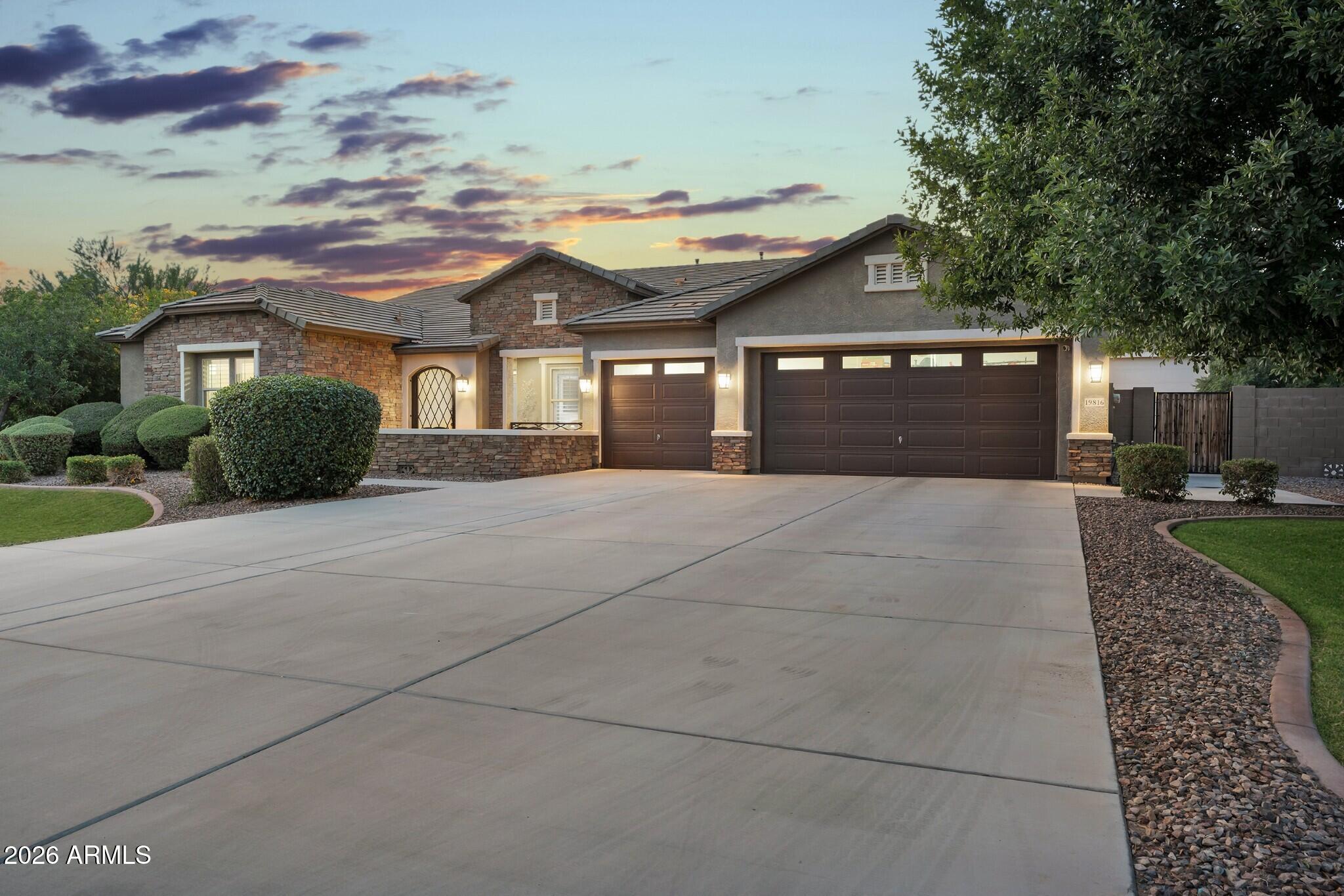 19816 E ALAMOSA Drive