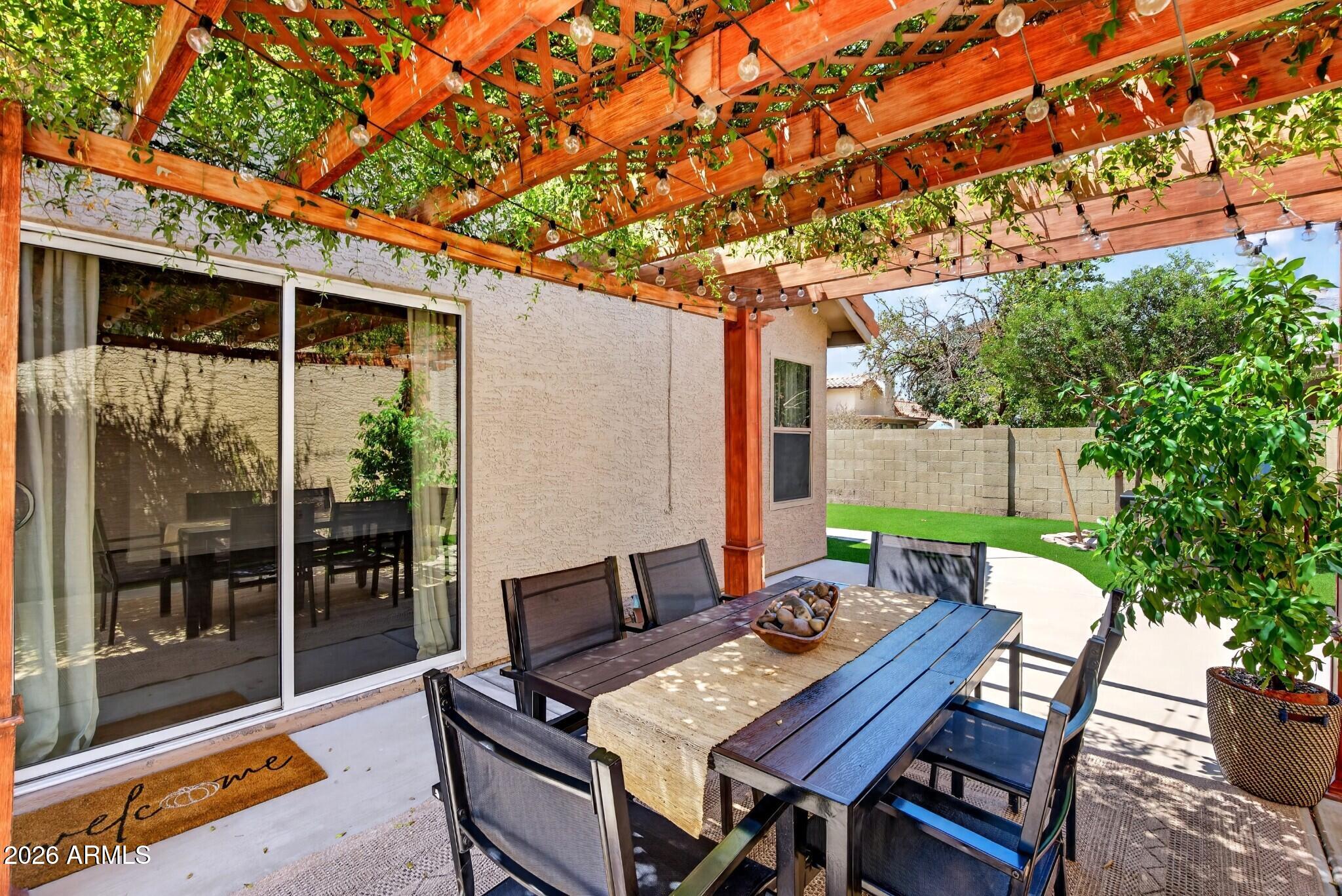 2412 W IRONWOOD Drive