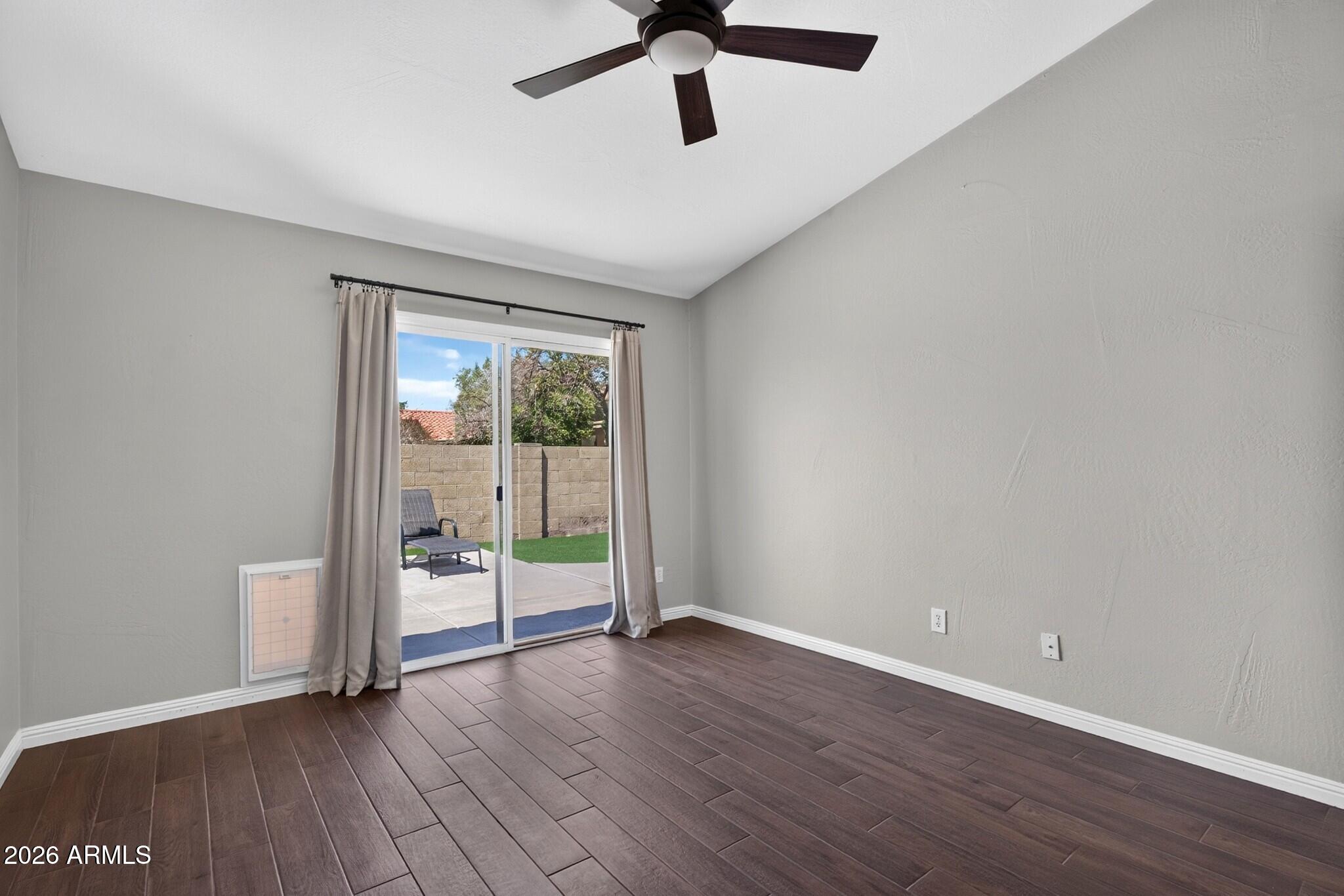 2412 W IRONWOOD Drive