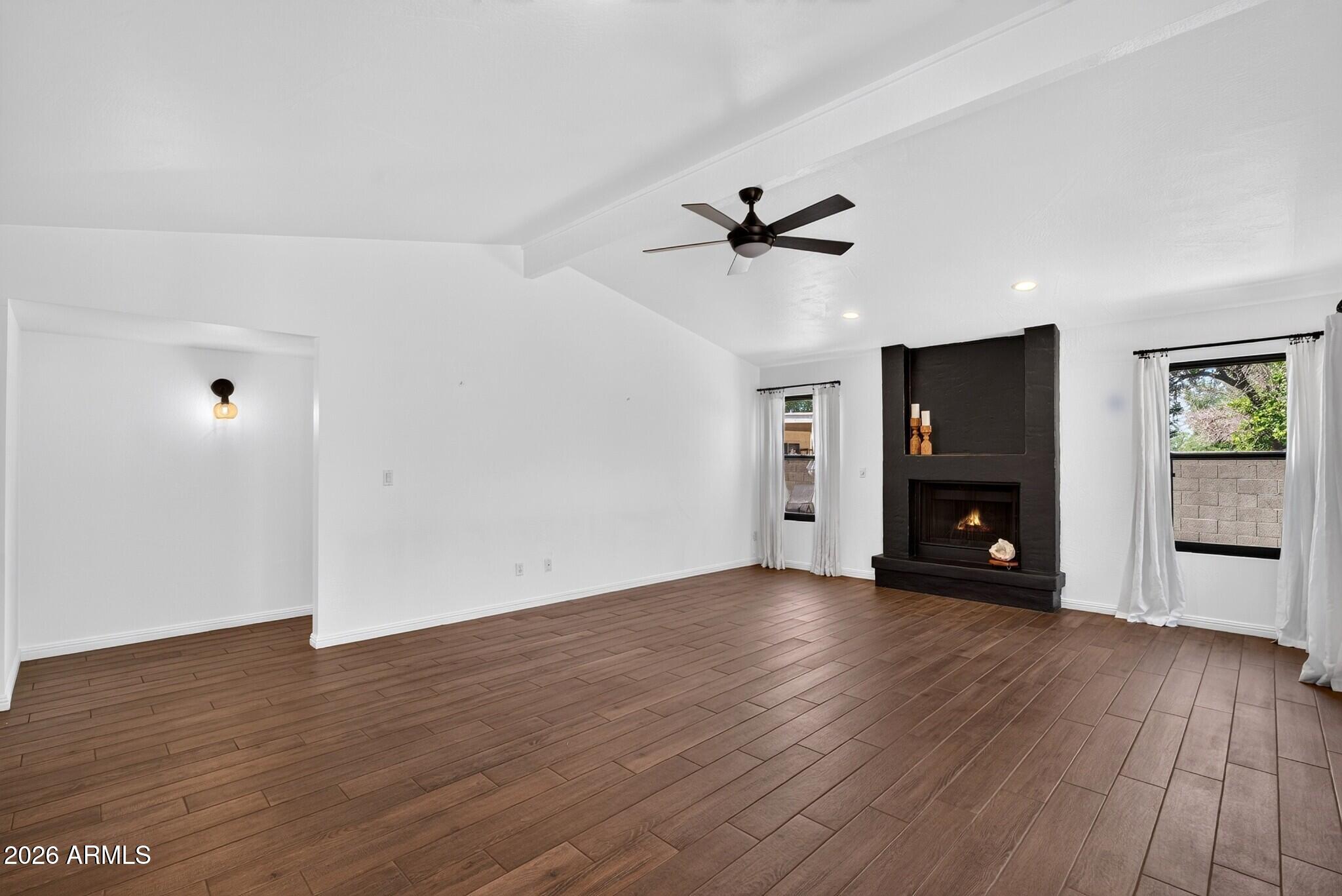 2412 W IRONWOOD Drive
