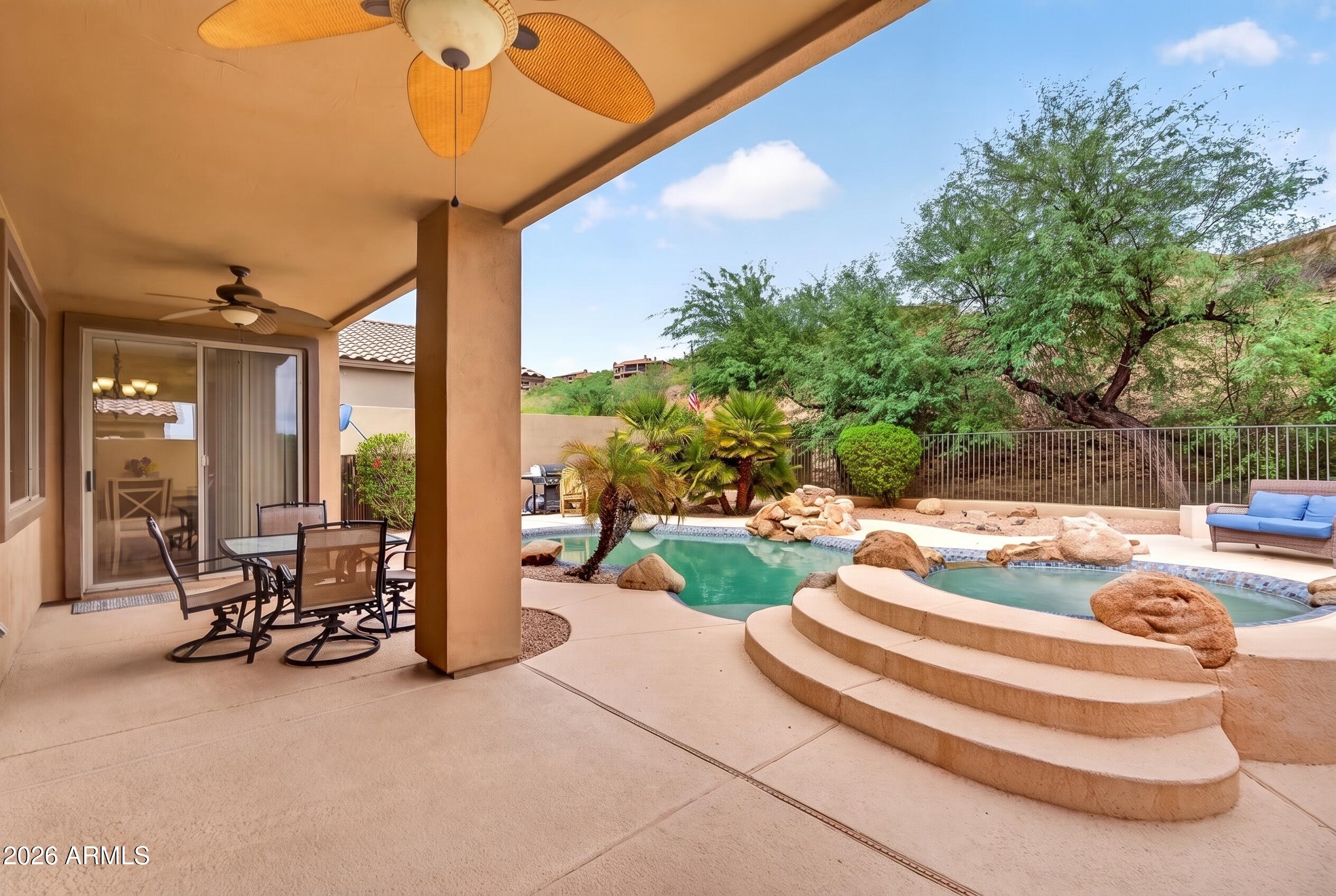 9811 N DESERT ROSE Drive