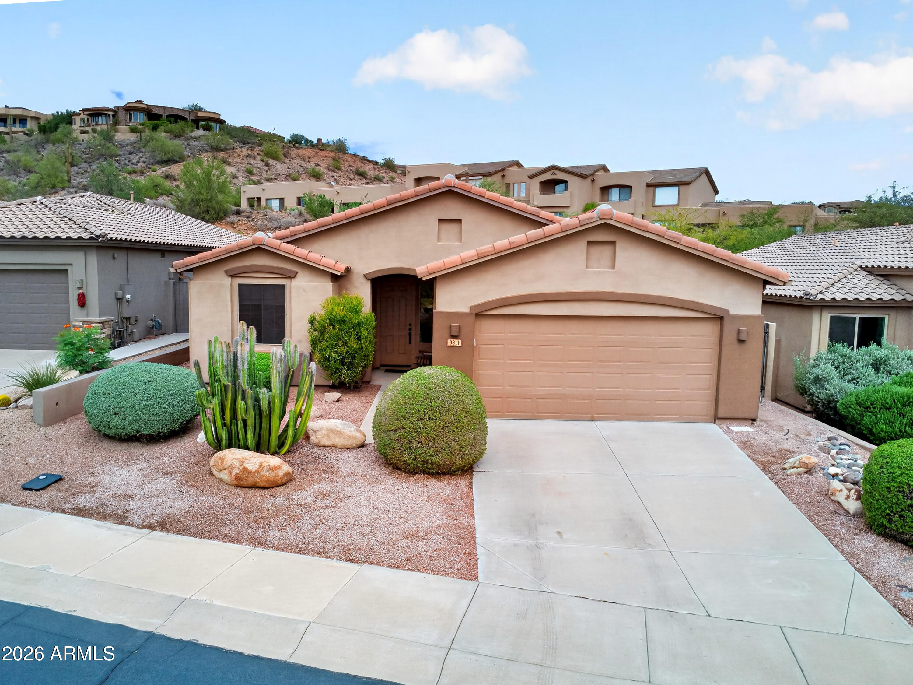 9811 N DESERT ROSE Drive