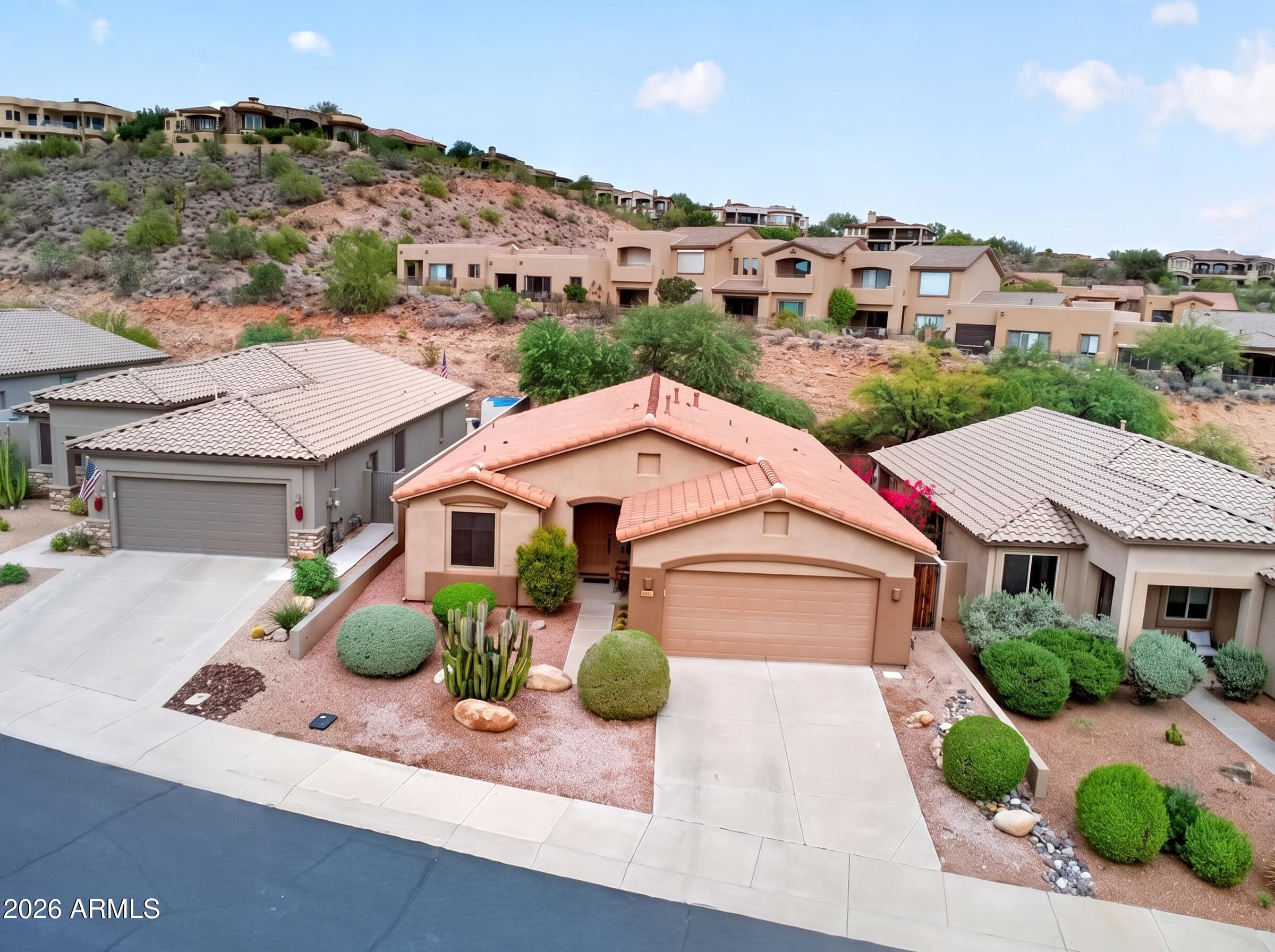 9811 N DESERT ROSE Drive