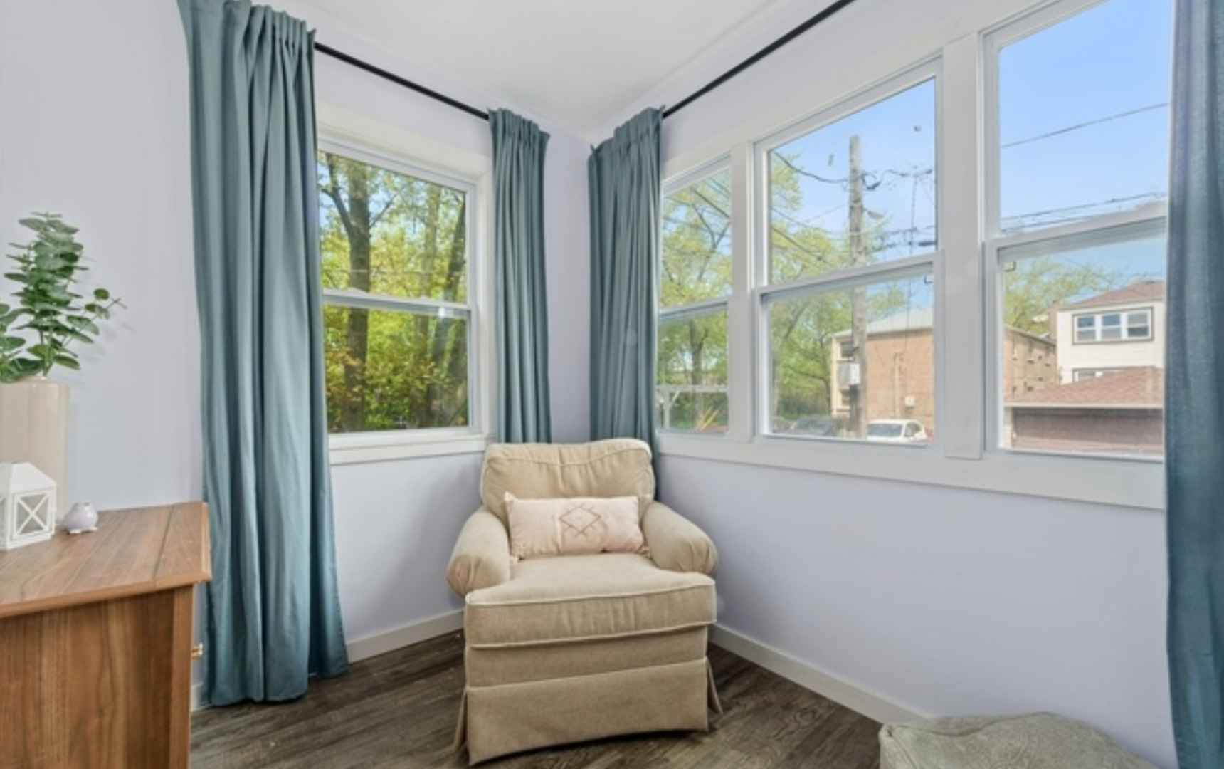 1756 W Wallen Avenue Unit: 1W