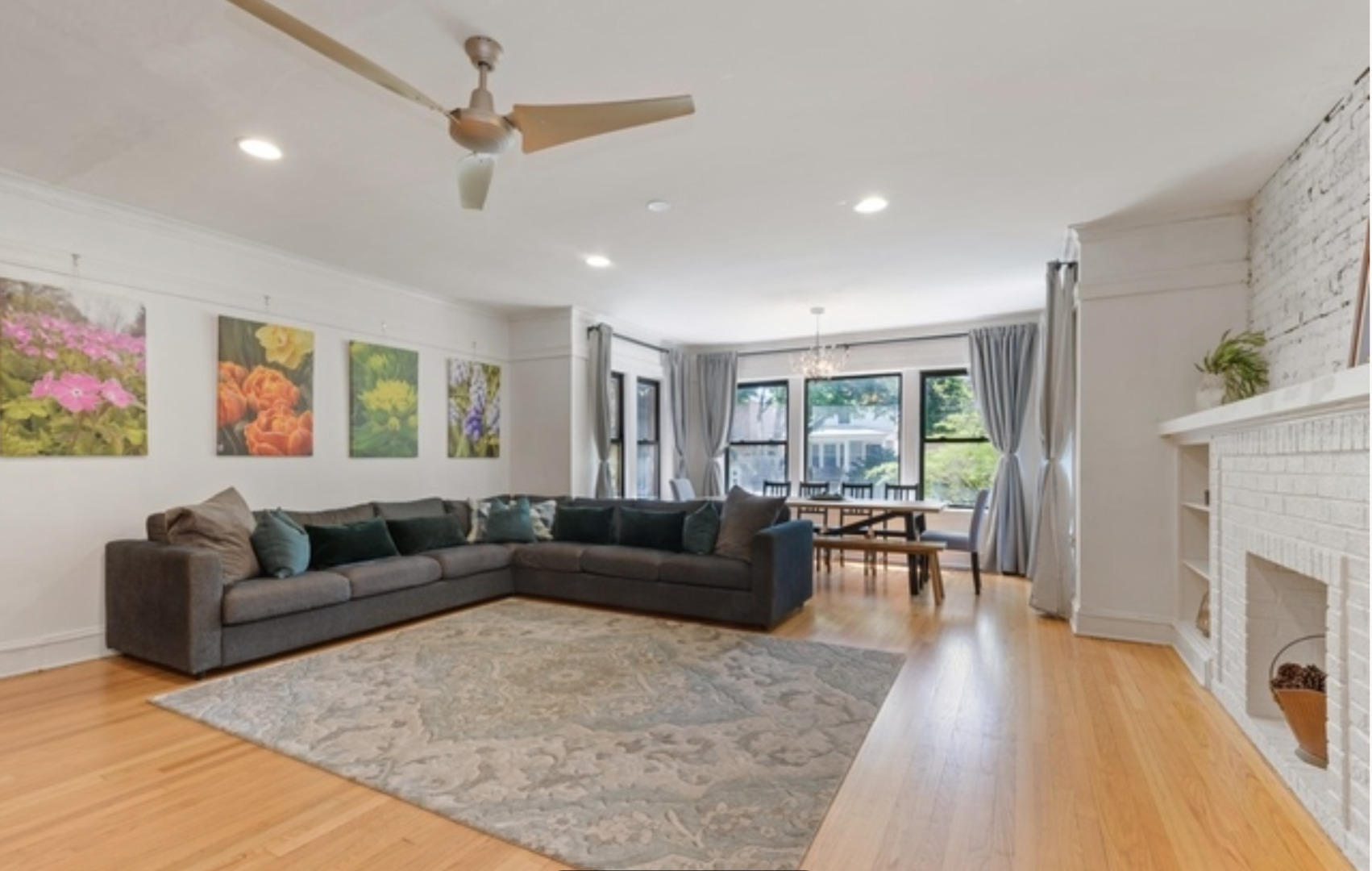 1756 W Wallen Avenue Unit: 1W