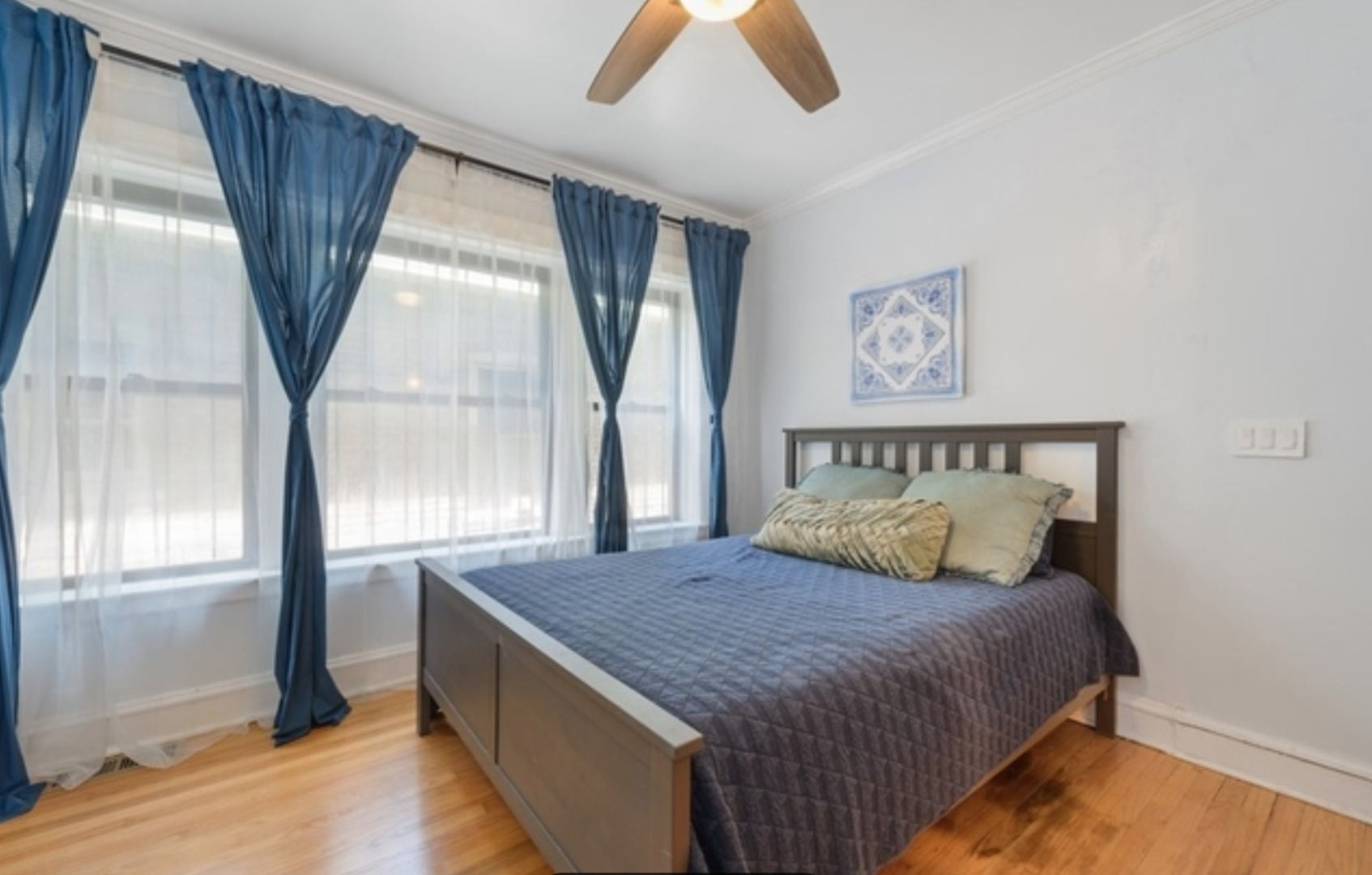 1756 W Wallen Avenue Unit: 1W