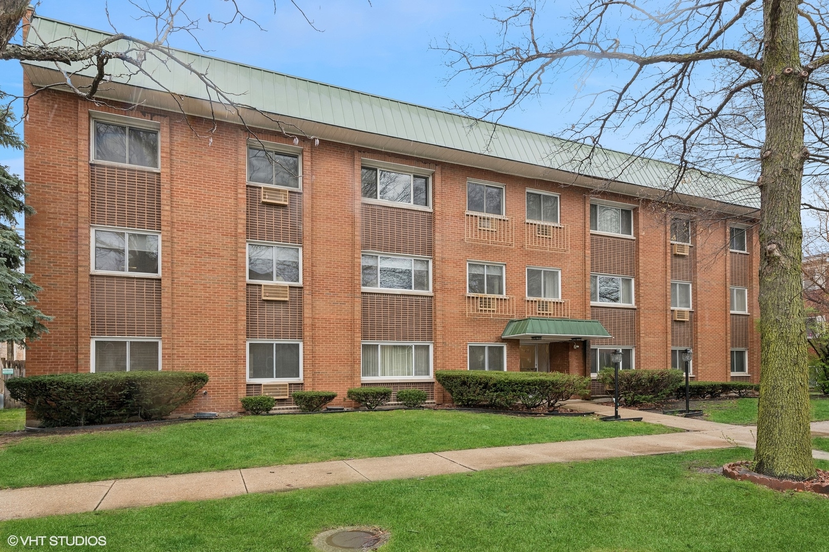 433 S Lombard Avenue Unit: 33