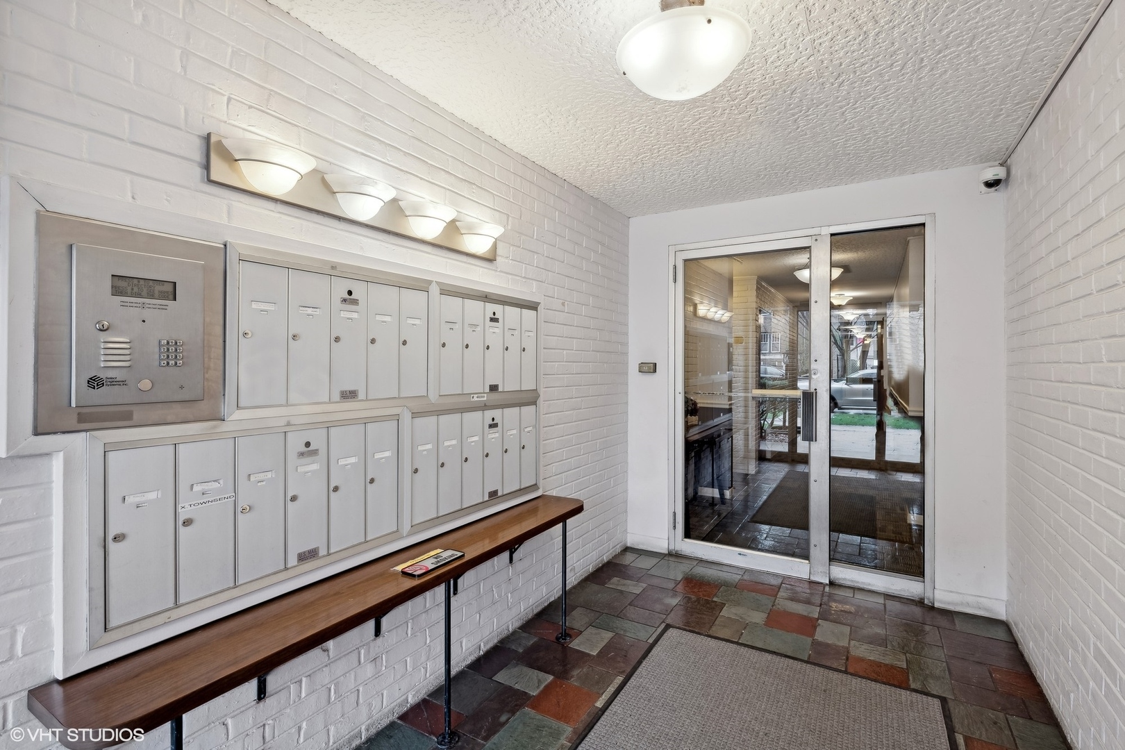 433 S Lombard Avenue Unit: 33