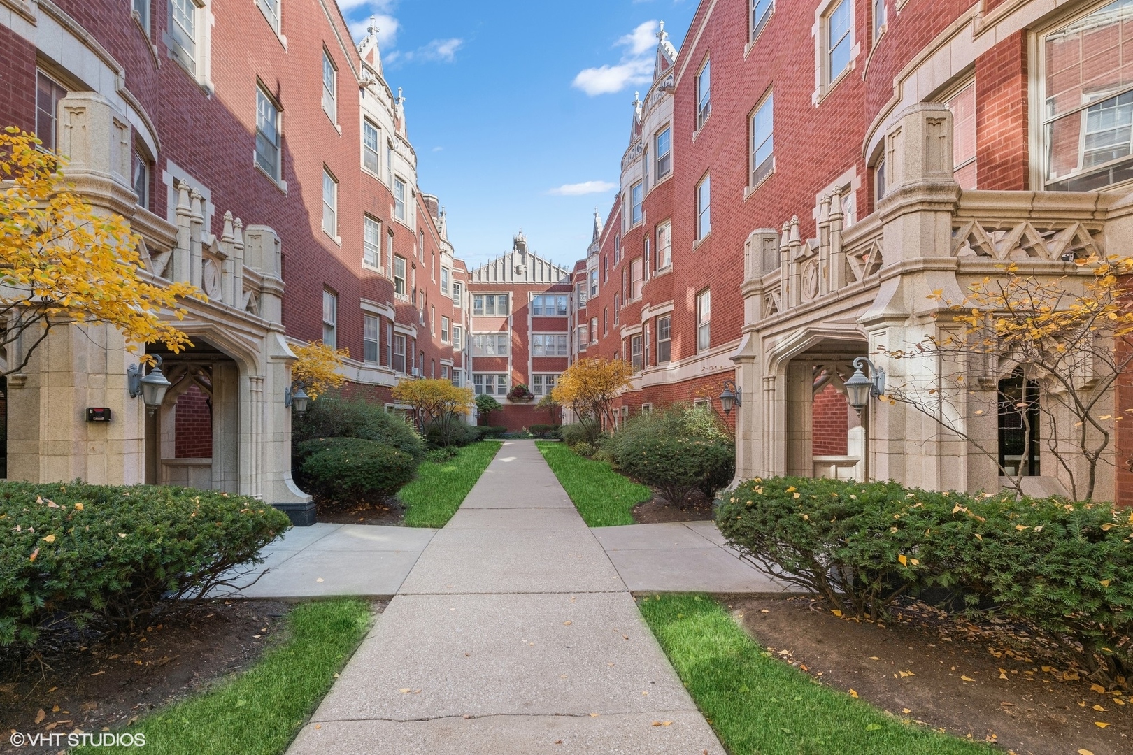 220 N Oak Park Avenue Unit: 1U