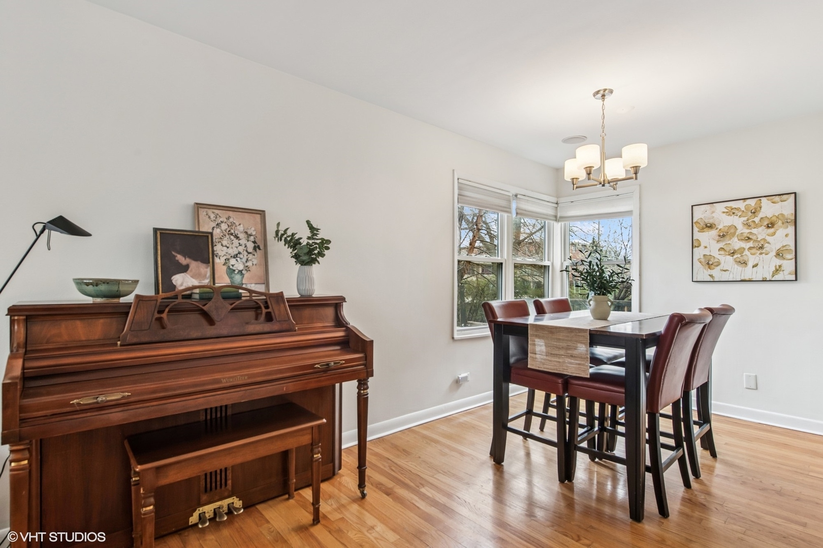 1124 N Harlem Avenue