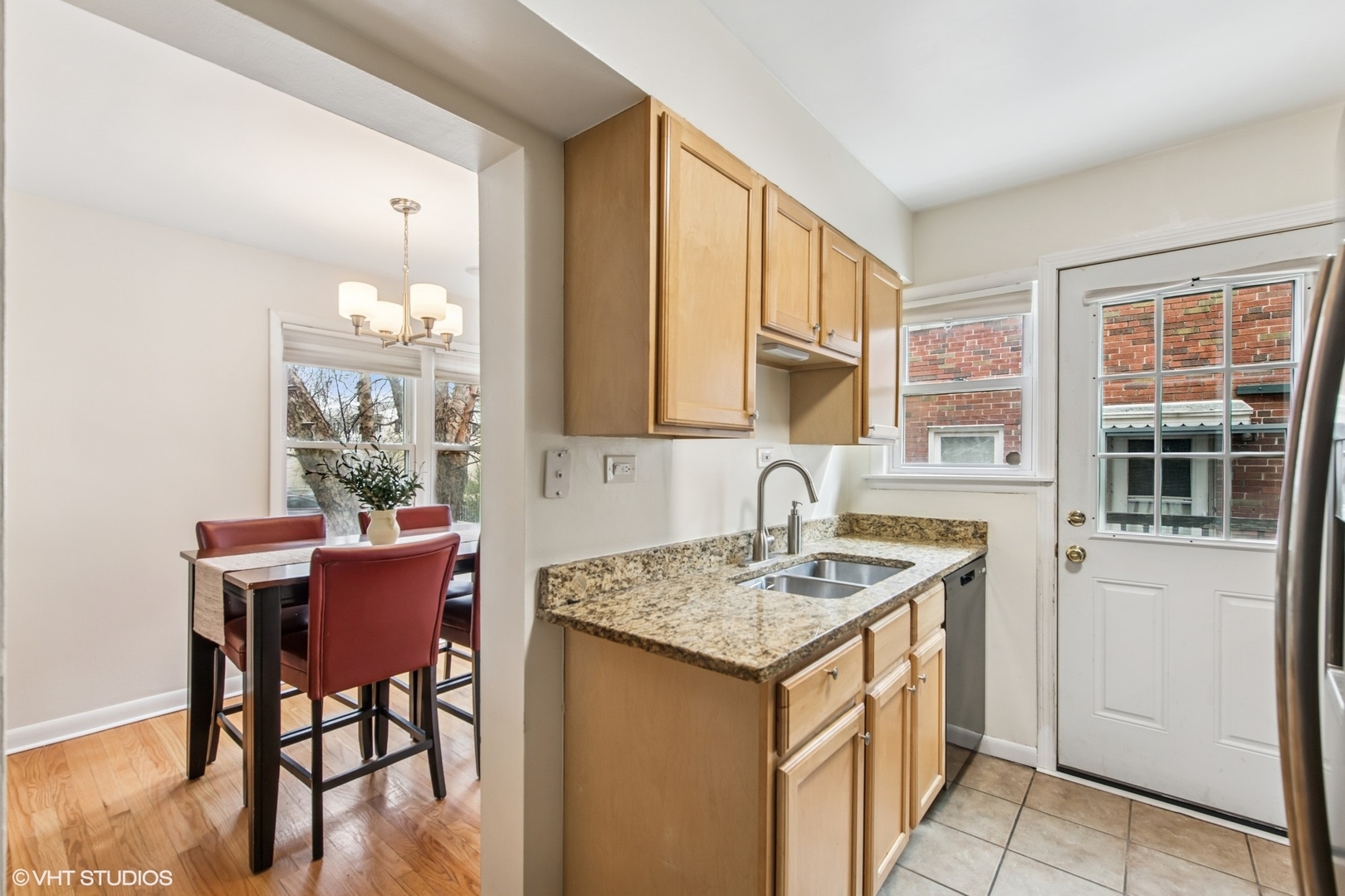 1124 N Harlem Avenue