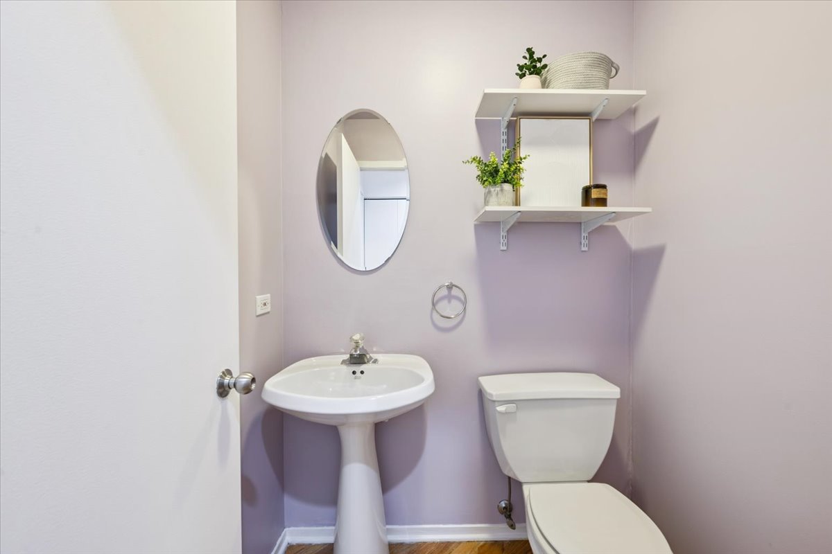 2021 W Willow Street Unit: 106