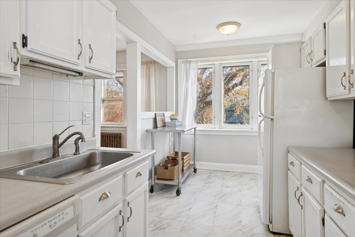 845 Pleasant Street Unit: 3E