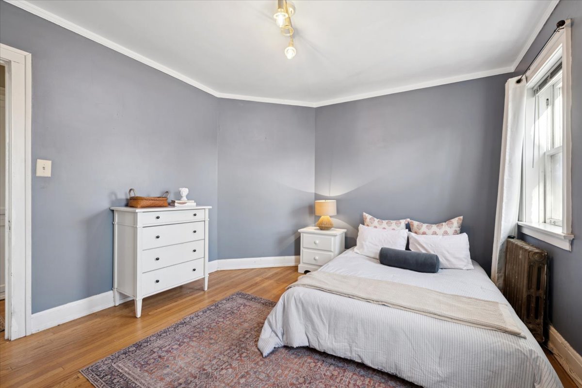 845 Pleasant Street Unit: 3E