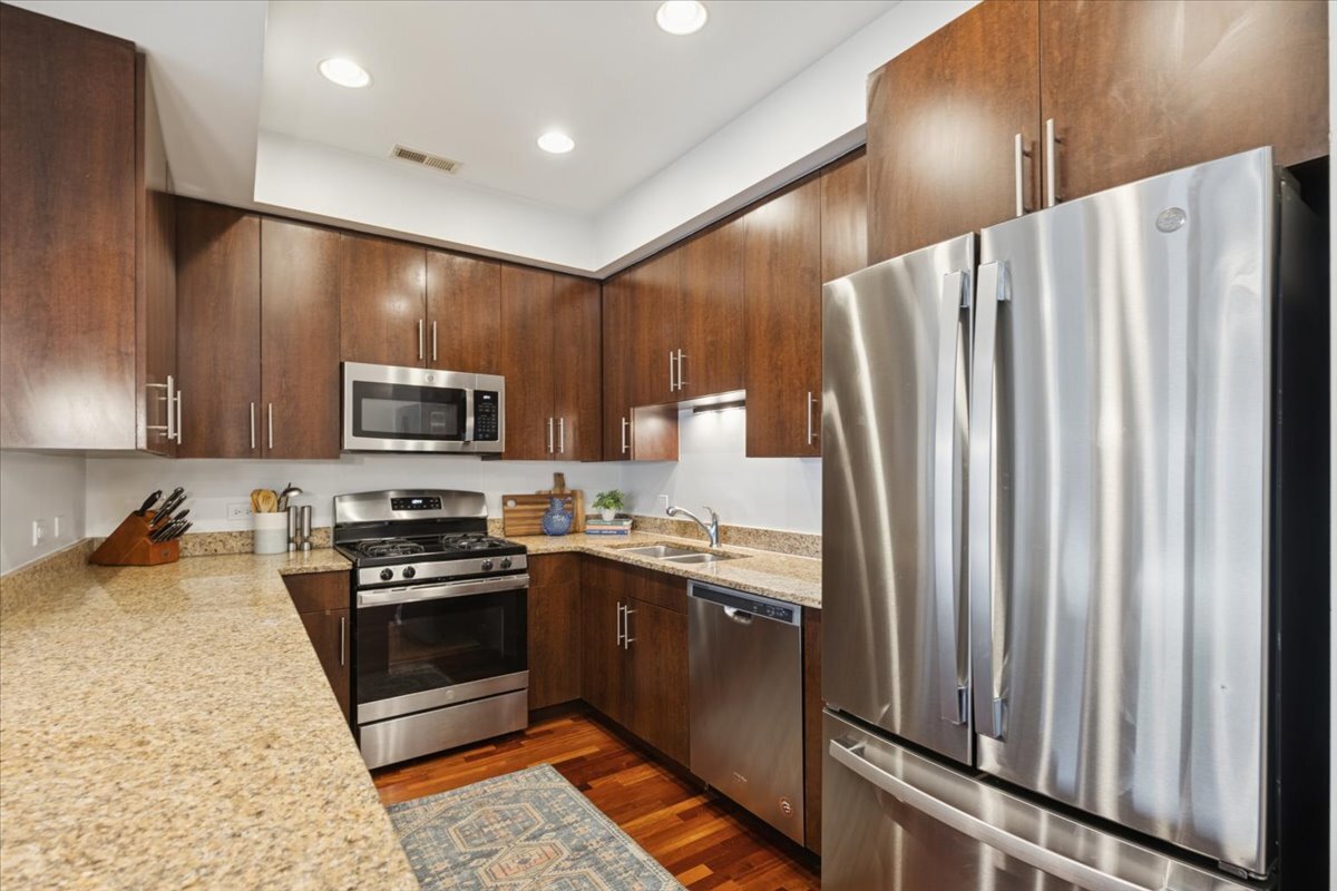 1234 N Milwaukee Avenue Unit: 2