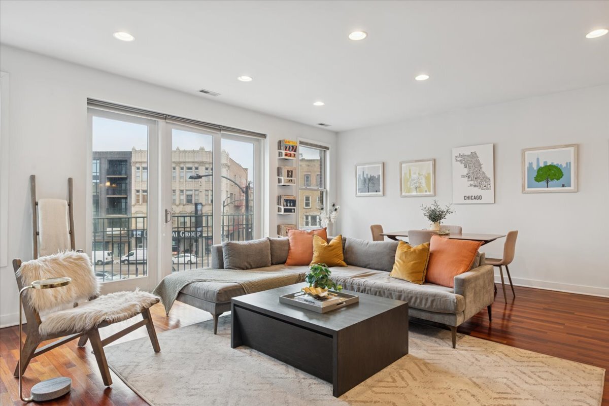 1234 N Milwaukee Avenue Unit: 2