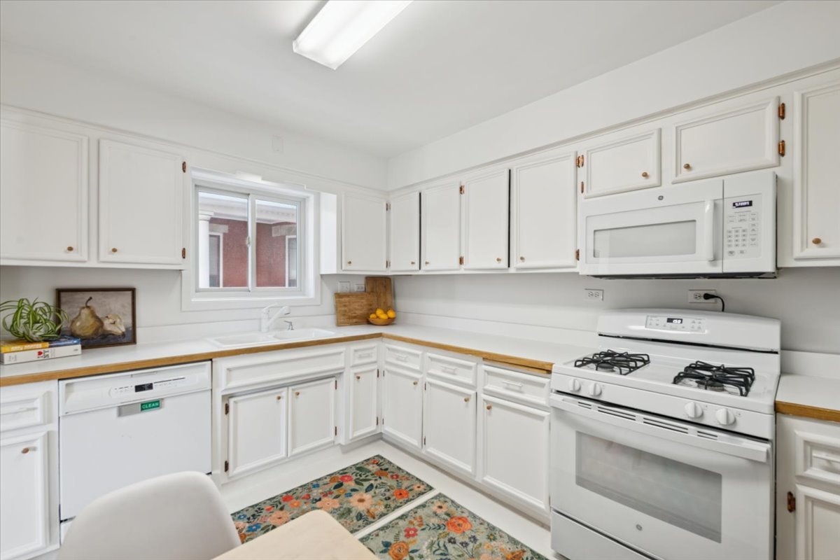 412 N Marion Street Unit: 1A