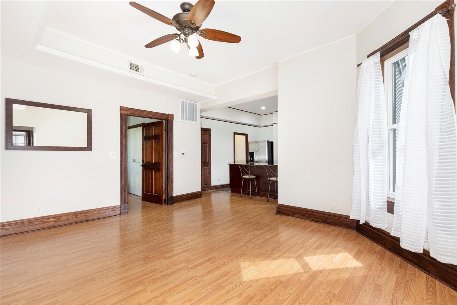 232 Des Plaines Avenue