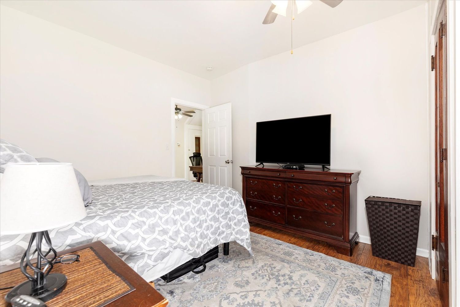 232 Des Plaines Avenue