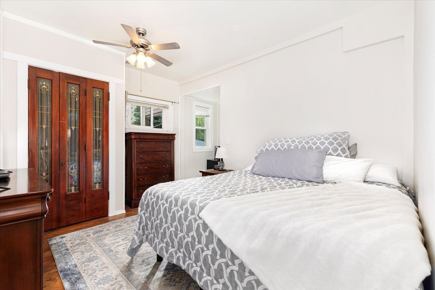 232 Des Plaines Avenue