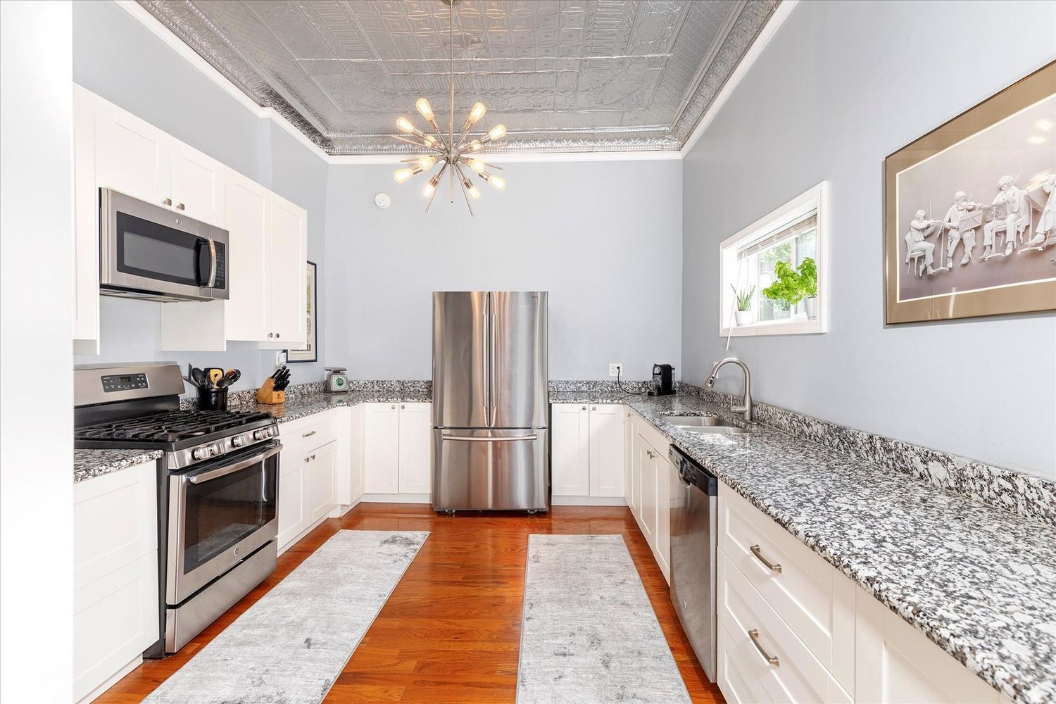 232 Des Plaines Avenue