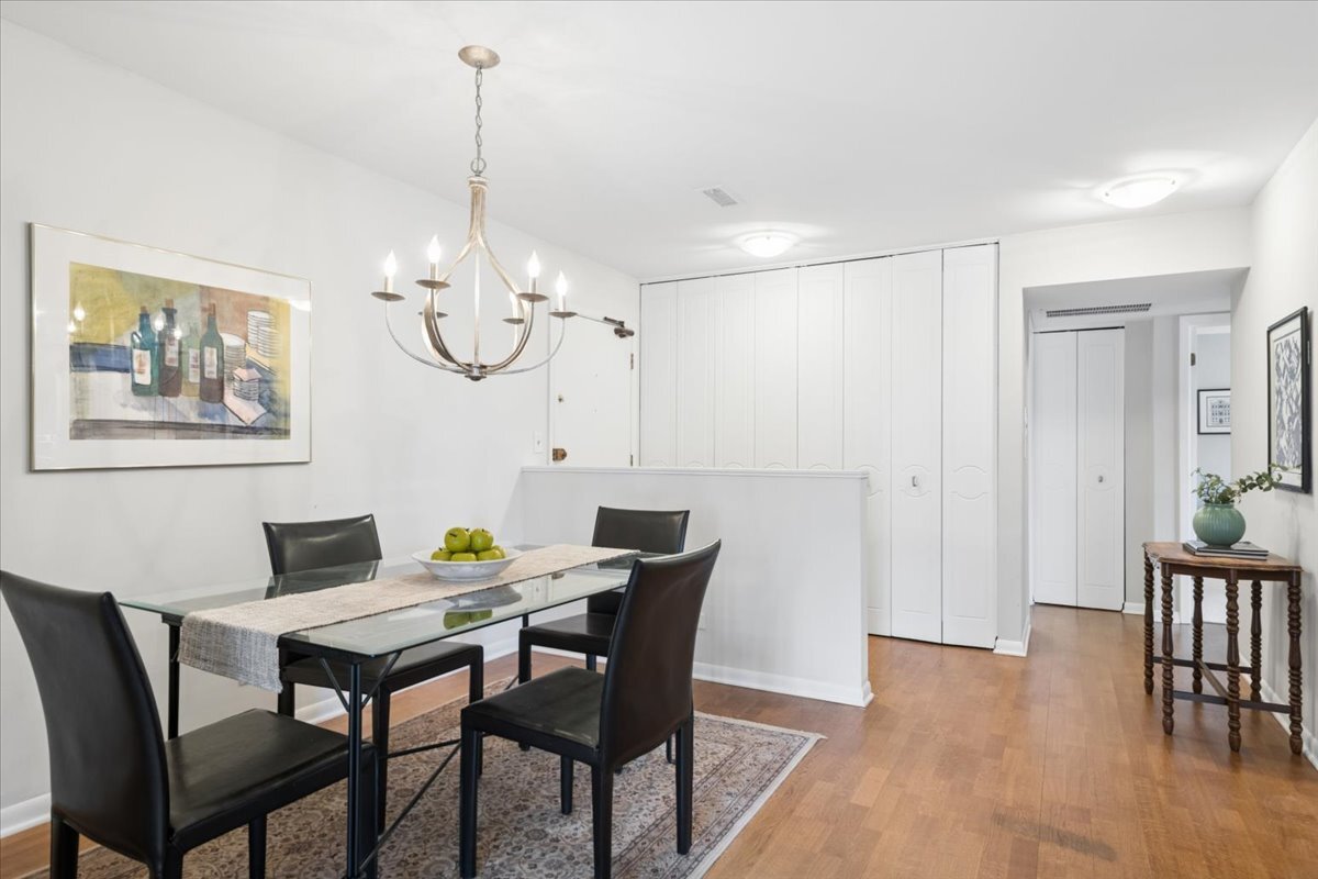 215 Marengo Avenue Unit: 3A