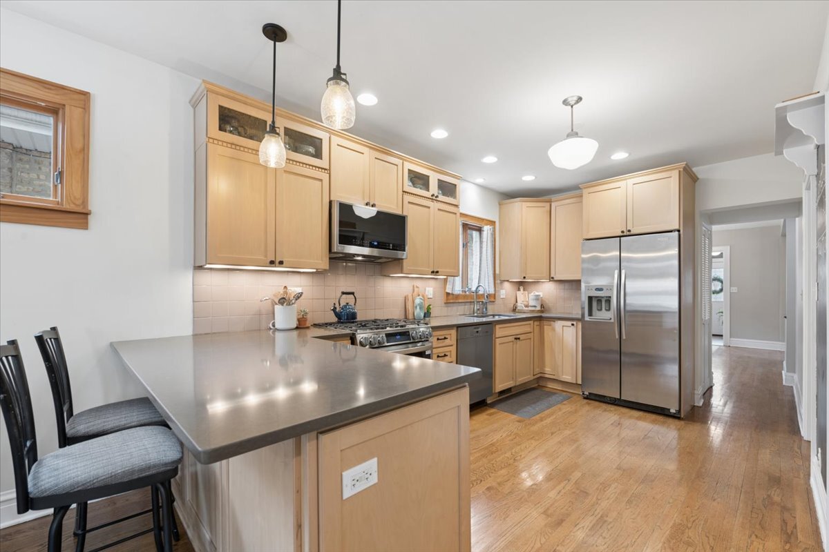 811 Clarence Avenue