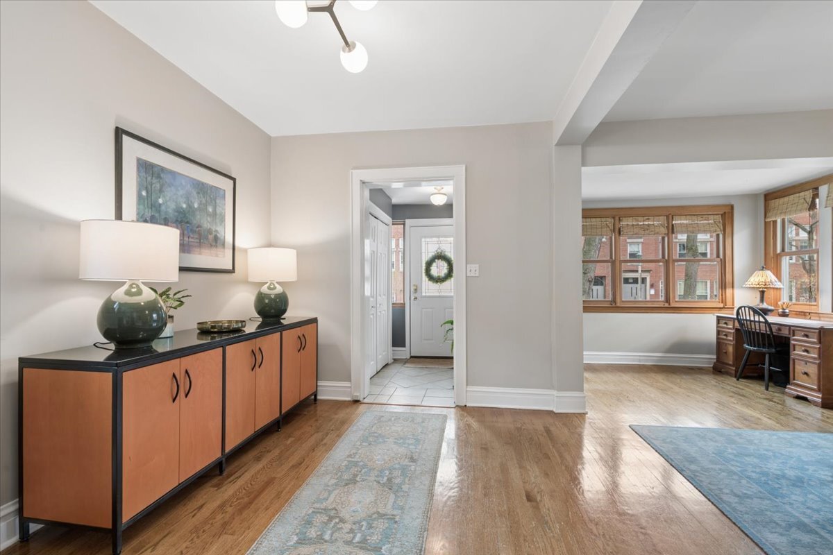 811 Clarence Avenue