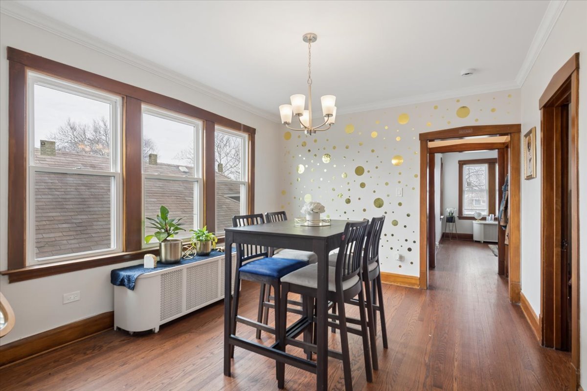 1341 Ridgeland Avenue Unit: 2