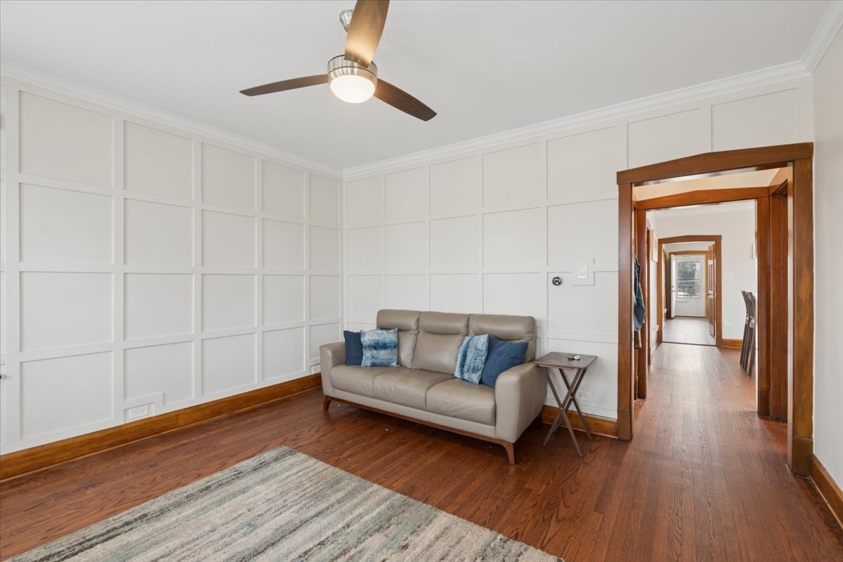 1341 Ridgeland Avenue Unit: 2