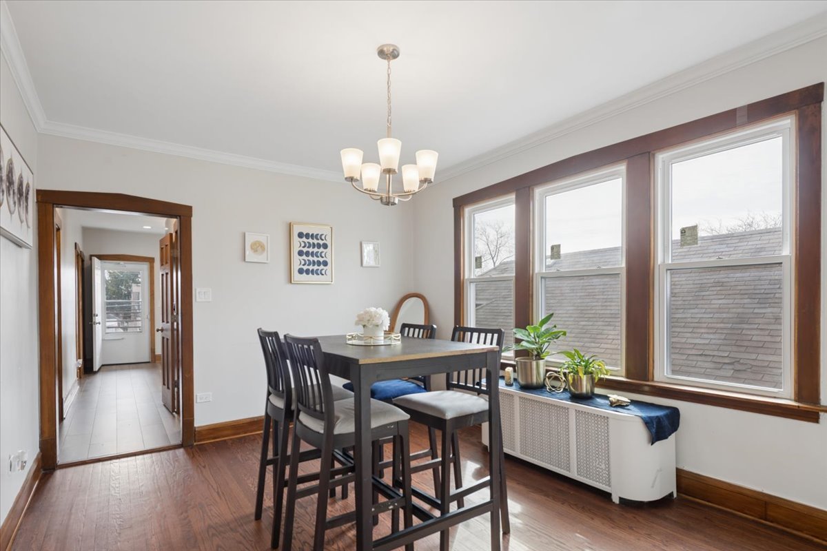 1341 Ridgeland Avenue Unit: 2