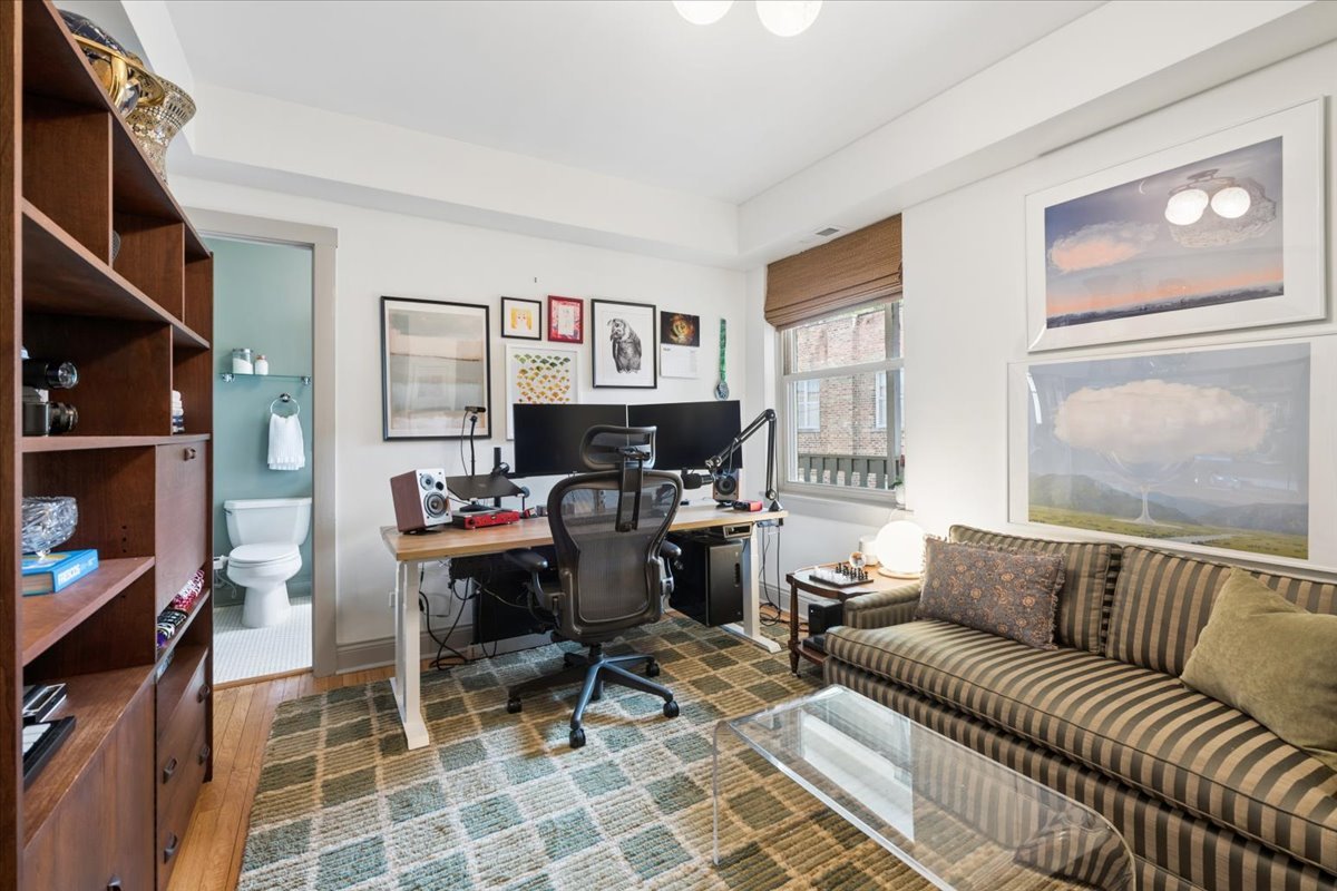 1118 Washington Boulevard Unit: 3A