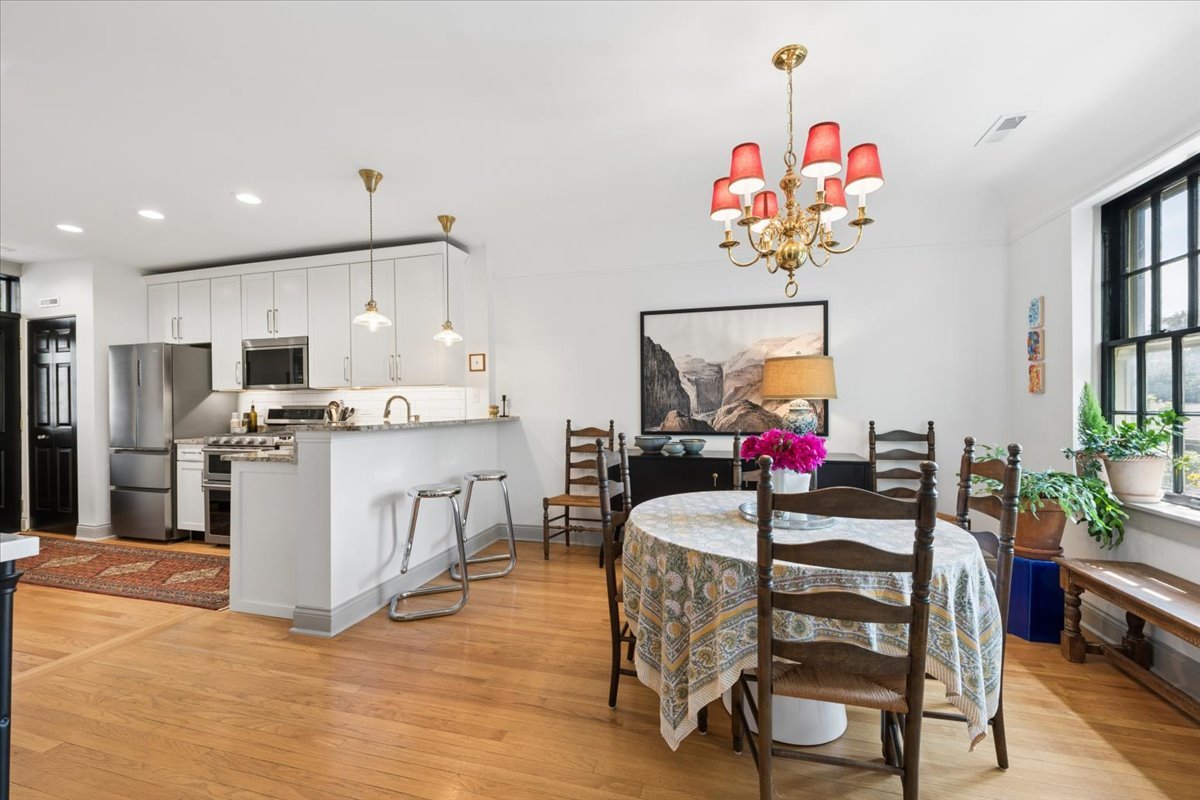 1118 Washington Boulevard Unit: 3A