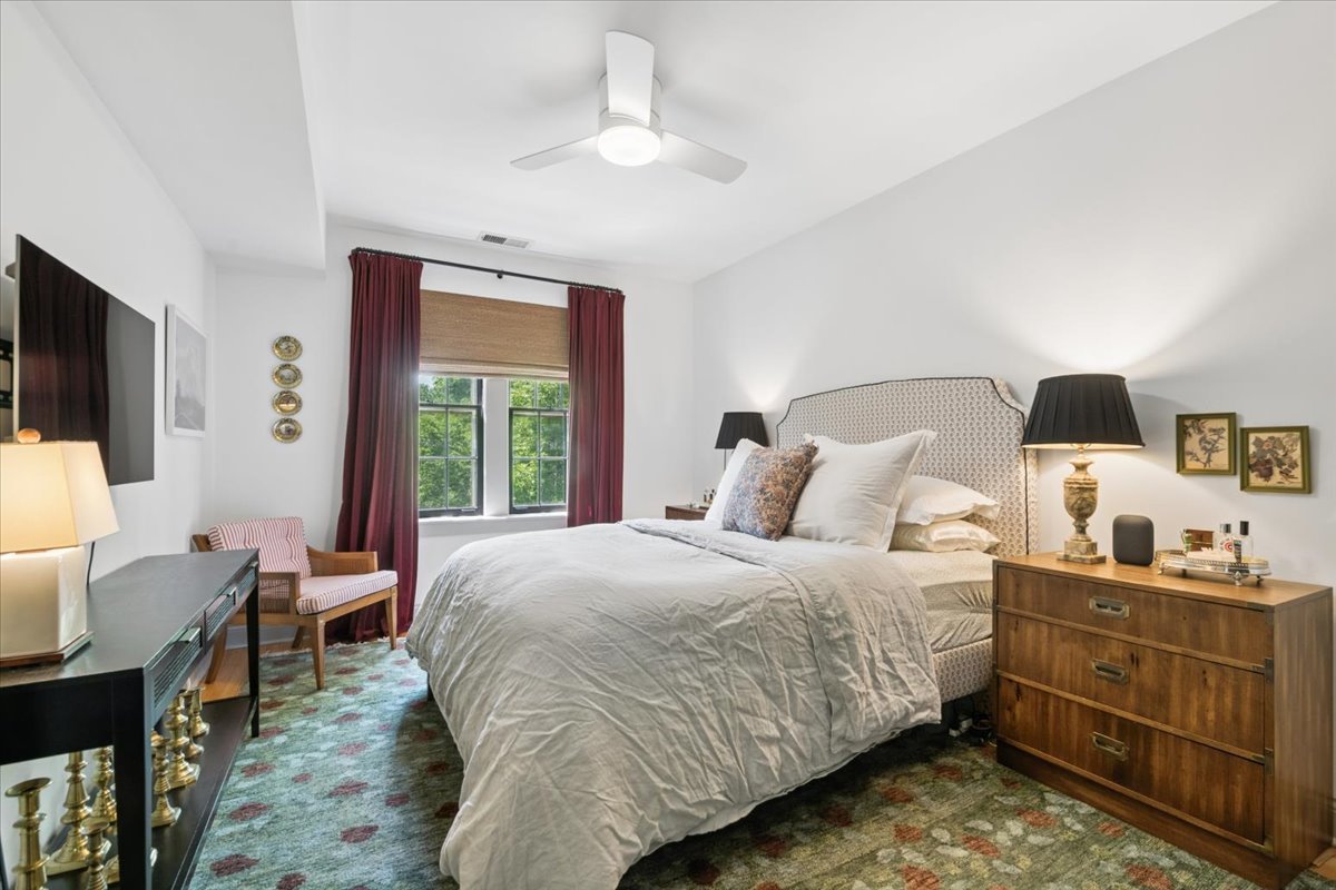1118 Washington Boulevard Unit: 3A