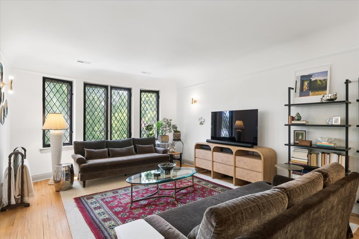 1118 Washington Boulevard Unit: 3A