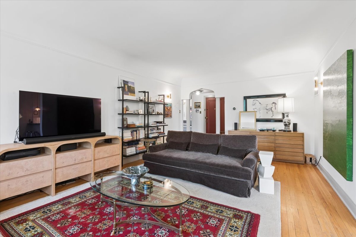 1118 Washington Boulevard Unit: 3A