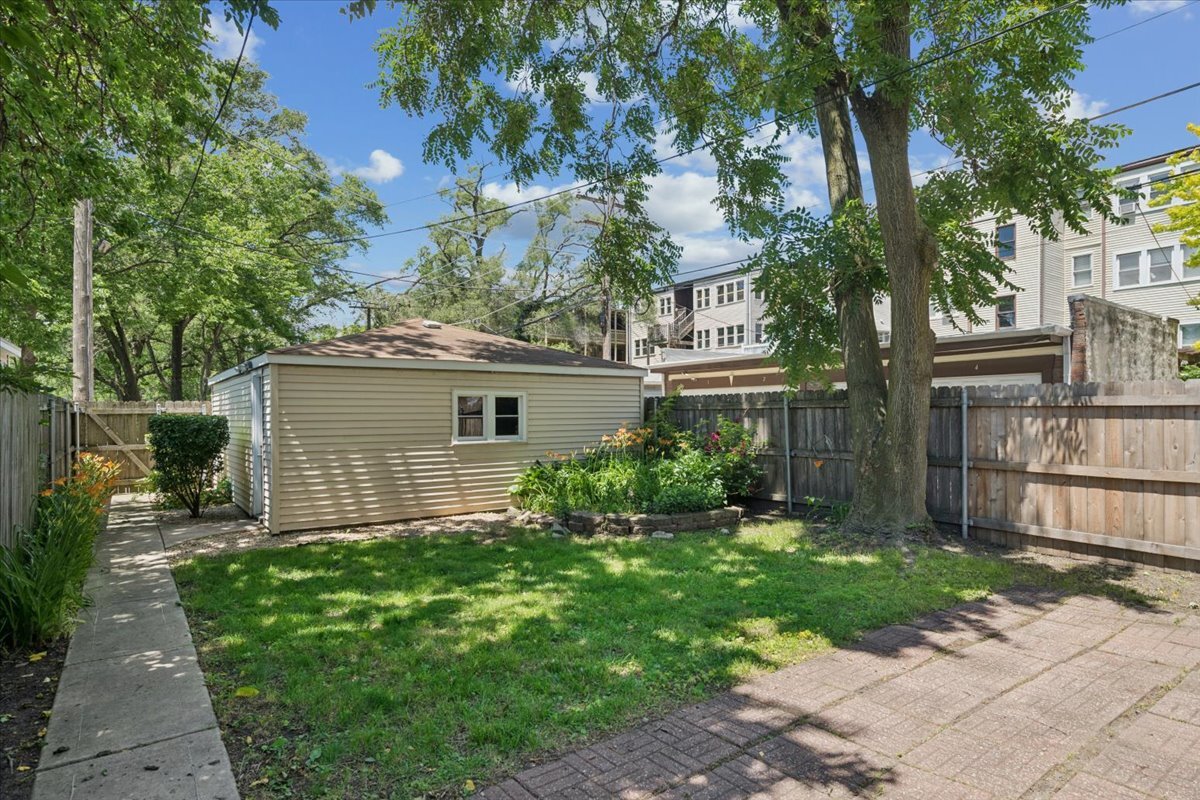 913 Highland Avenue