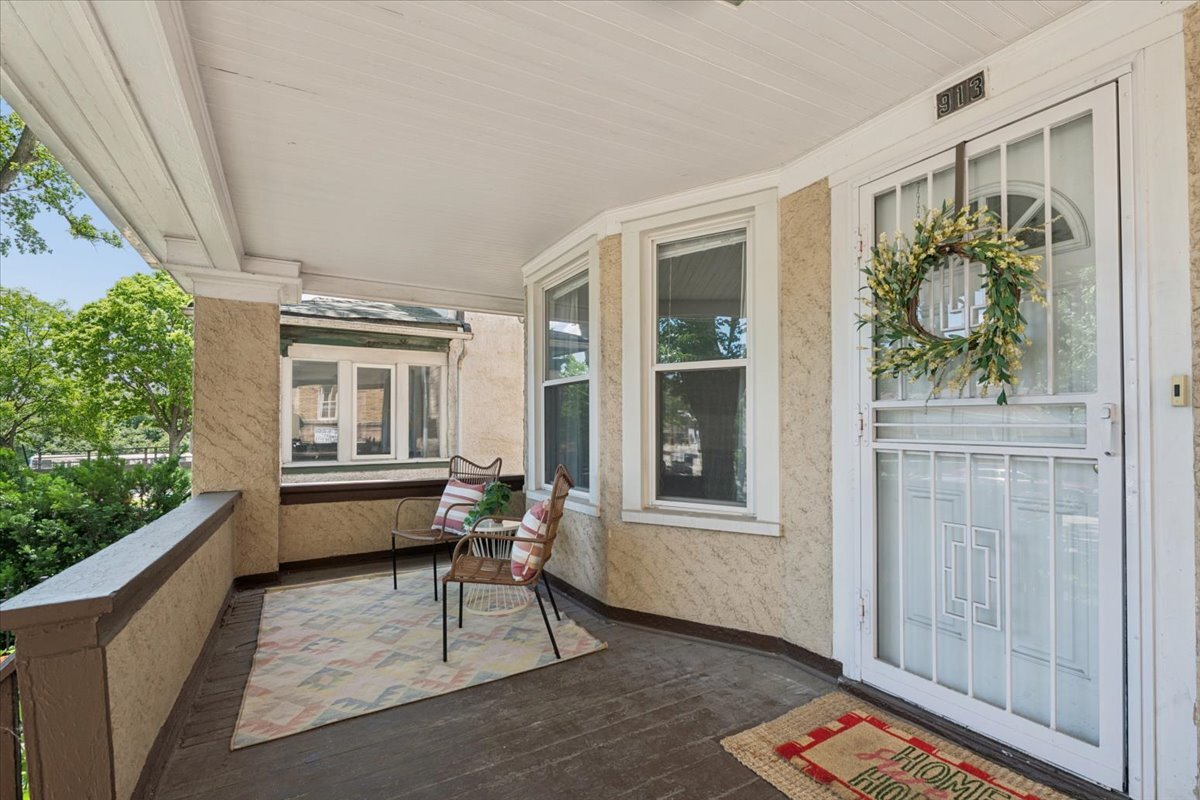 913 Highland Avenue