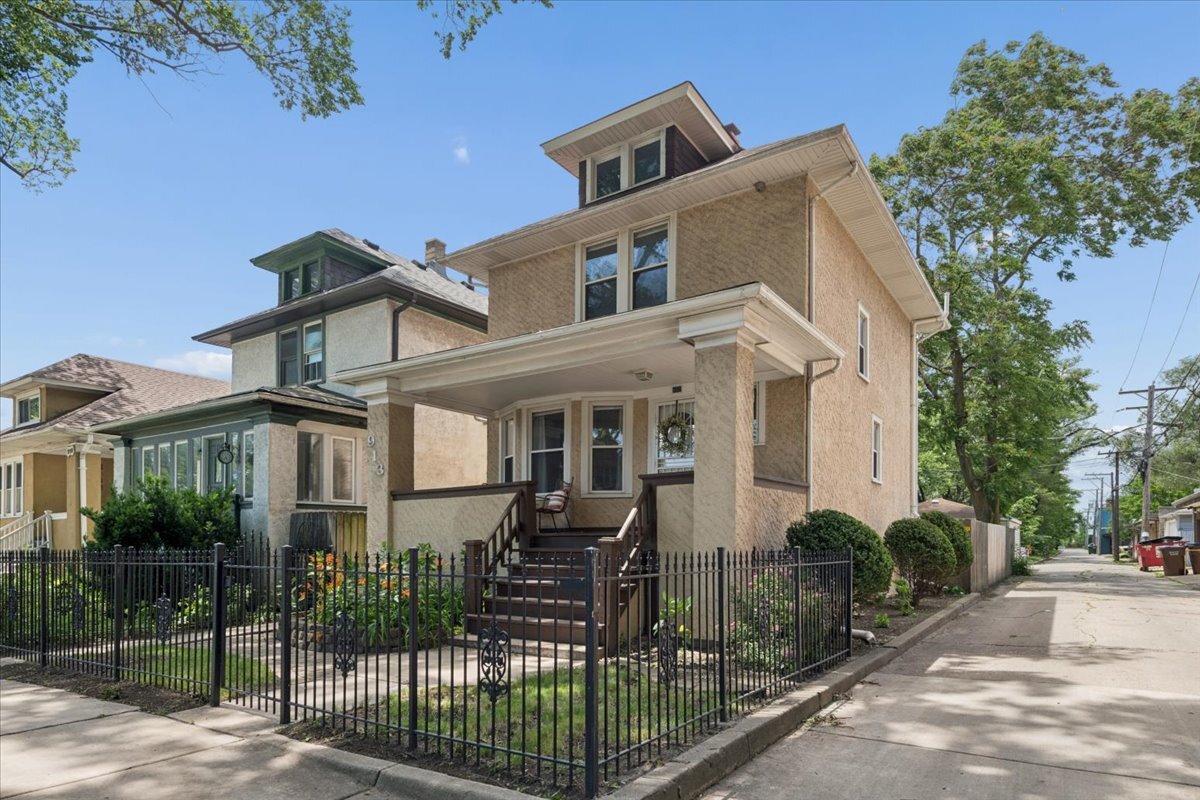 913 Highland Avenue