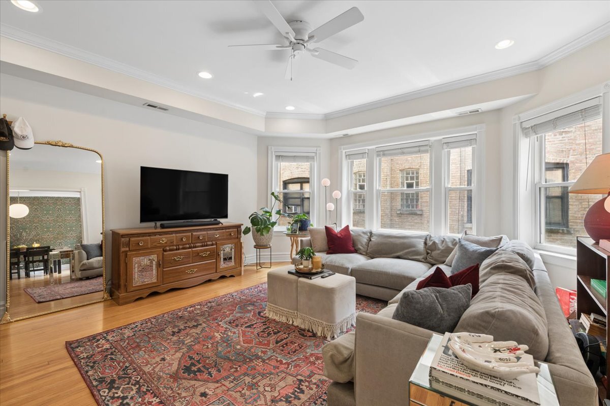 4446 N Wolcott Avenue Unit: 2B