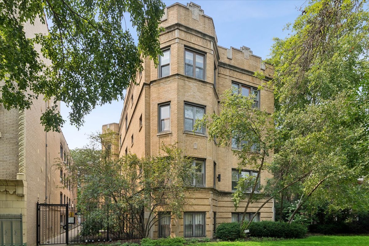 4446 N Wolcott Avenue Unit: 2B