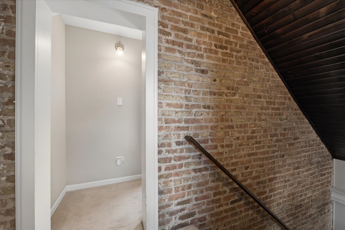 6437 W 26th Street