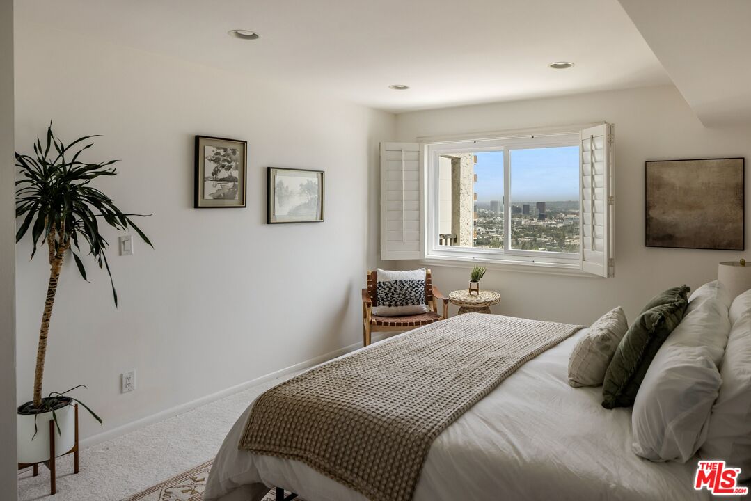1230 Horn Ave Unit: 728