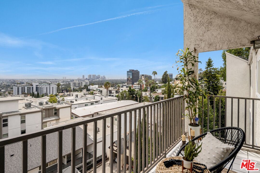 1230 Horn Ave Unit: 728