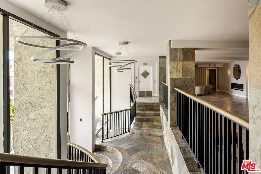 1230 Horn Ave Unit: 728