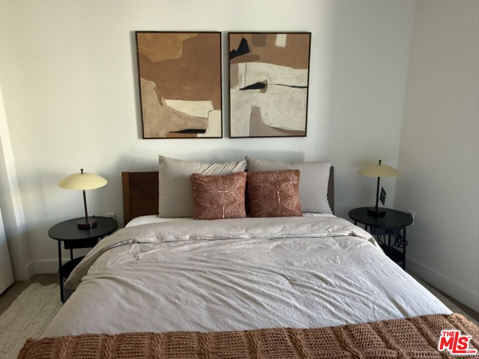 1110 S Spaulding Ave Unit: 204